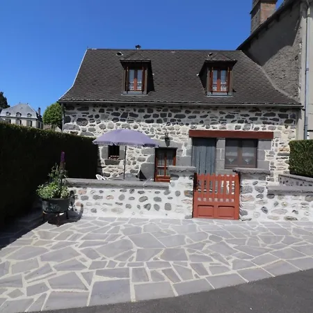 Ferienhaus Maison De Caractere, 4 Pers, Cheminee, Cour Fermee, Proche Activites Nautiques Et Thermales - Fr-1-742-223
