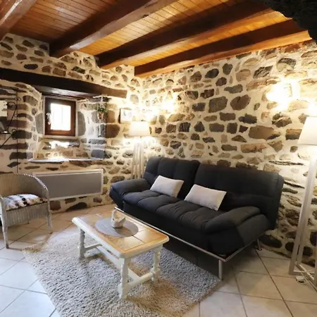 Ferienhaus Maison De Caractere, 4 Pers, Cheminee, Cour Fermee, Proche Activites Nautiques Et Thermales - Fr-1-742-223 *