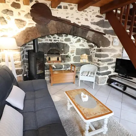 Maison De Caractere, 4 Pers, Cheminee, Cour Fermee, Proche Activites Nautiques Et Thermales - Fr-1-742-223 *