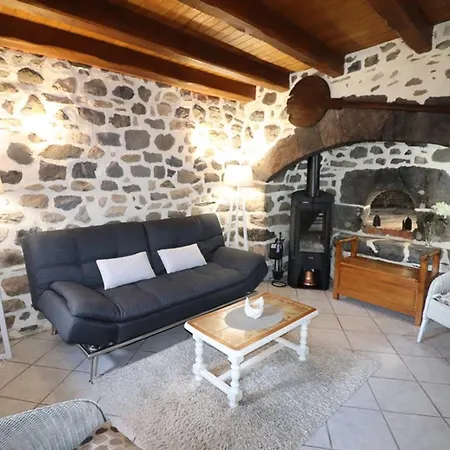 Maison De Caractere, 4 Pers, Cheminee, Cour Fermee, Proche Activites Nautiques Et Thermales - Fr-1-742-223 Ferienhaus